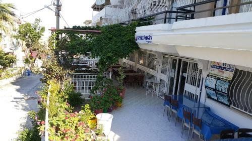 OZGUN APART OTEL KUSADASI фото 3