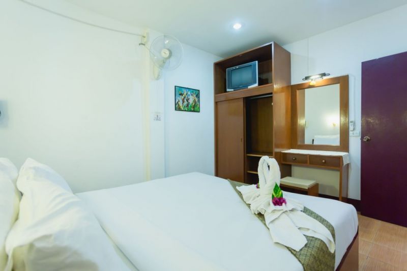 RABBIT MANSION PATONG HOTEL фото 8