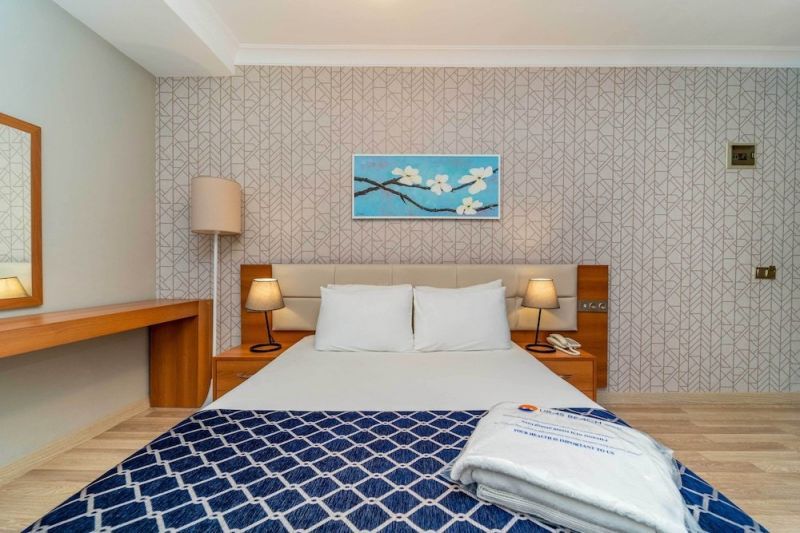 URAS BEACH HOTEL фото 3