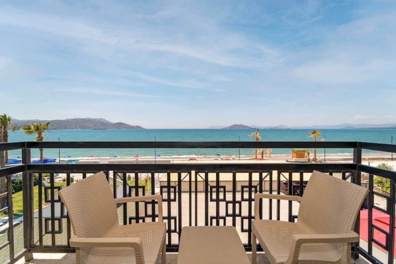 URAS BEACH HOTEL фото 7