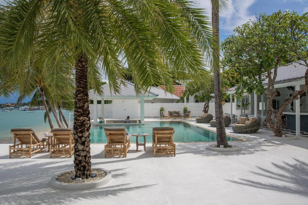 TEMBO BEACH CLUB & RESORT фото 3