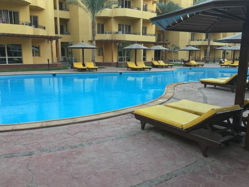 POOL VIEW APART AT BRITISH RESORT 221 фото 2