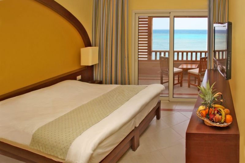 THE BREAKERS DIVING & SURFING LODGE фото 2