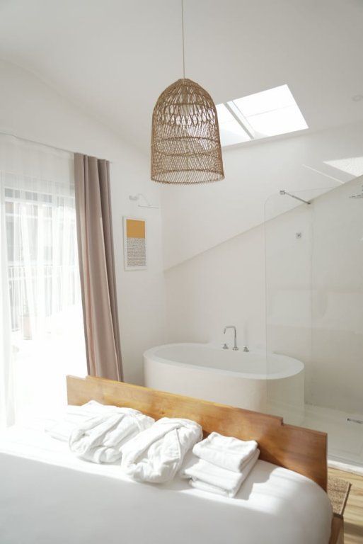 PERLE HOUSE