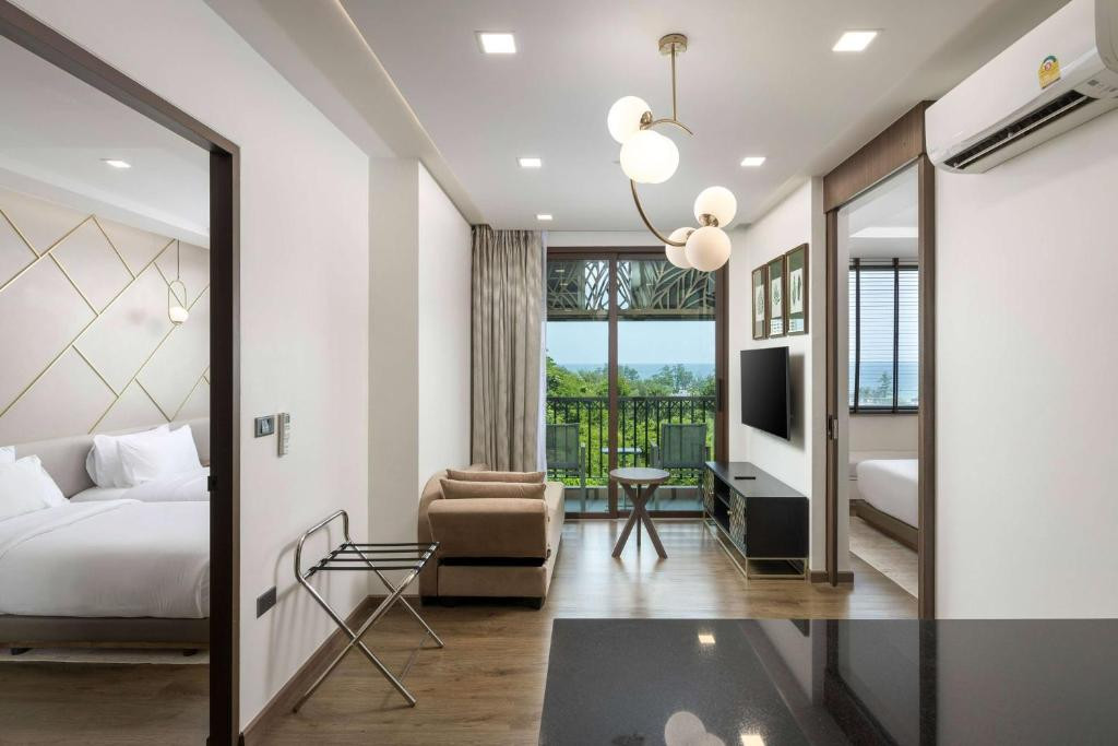 THE PROUD KARON BEACH PHUKET TRADEMARK COLLECTION BY WYNDHAM фото 5