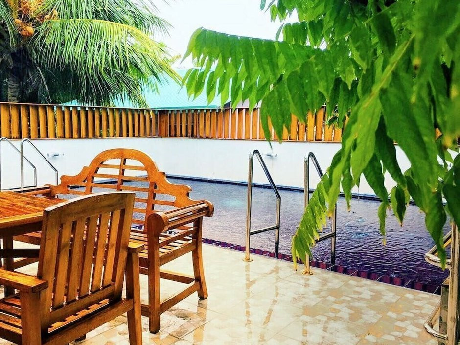 TROPICAL BIOSPHERE GUESTHOUSE