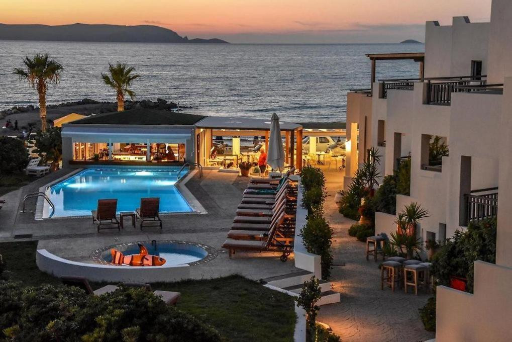 YRIA BEACH фото 2