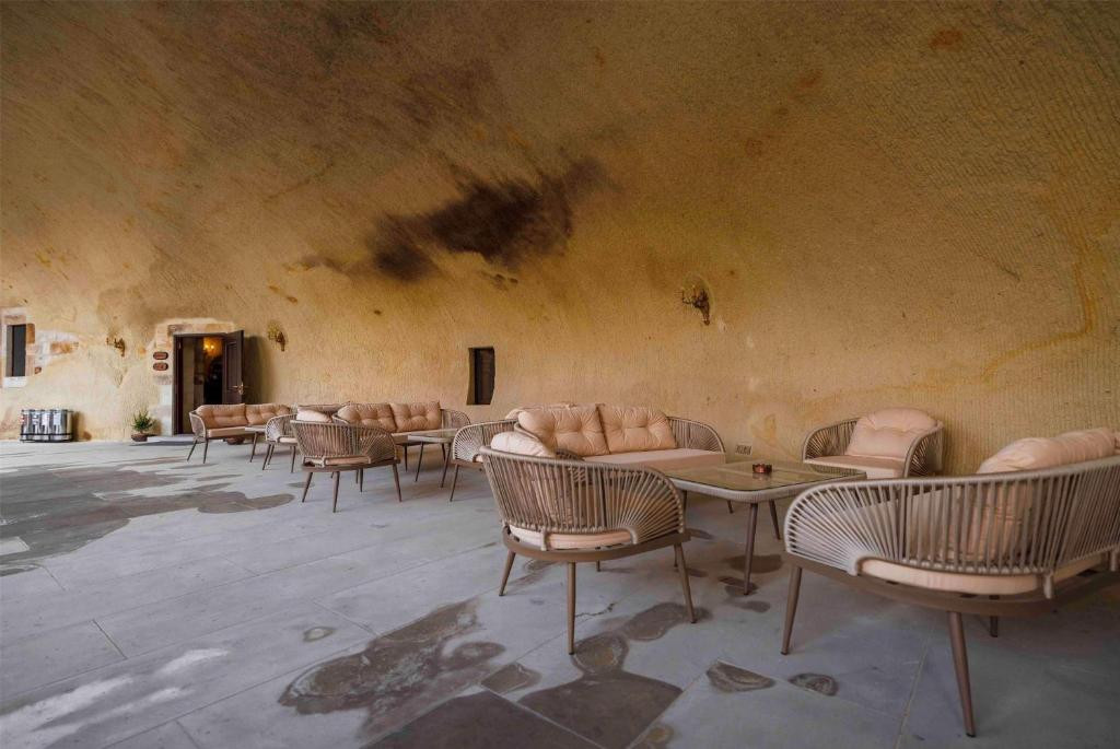 SIGNATURE CAVE PREMIUM SUITES фото 8
