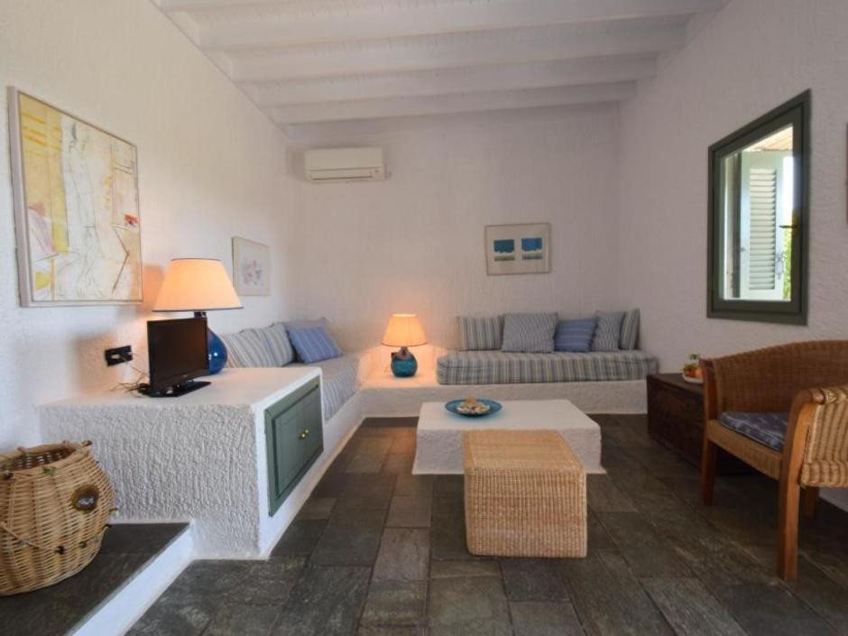 NIRIIDES VILLAS фото 7