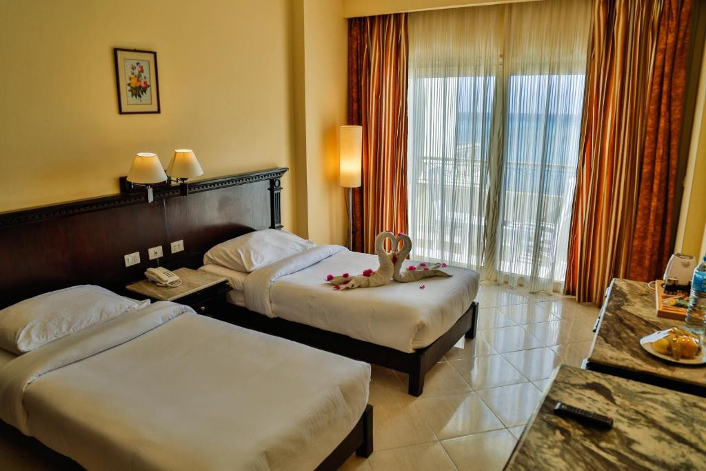 MAGIC BEACH HOTEL фото 2