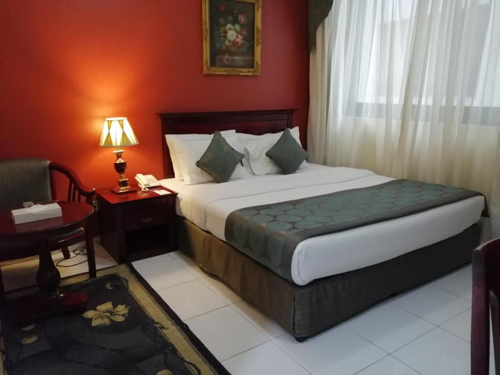 AL MAHA REGENCY SUITES фото 7