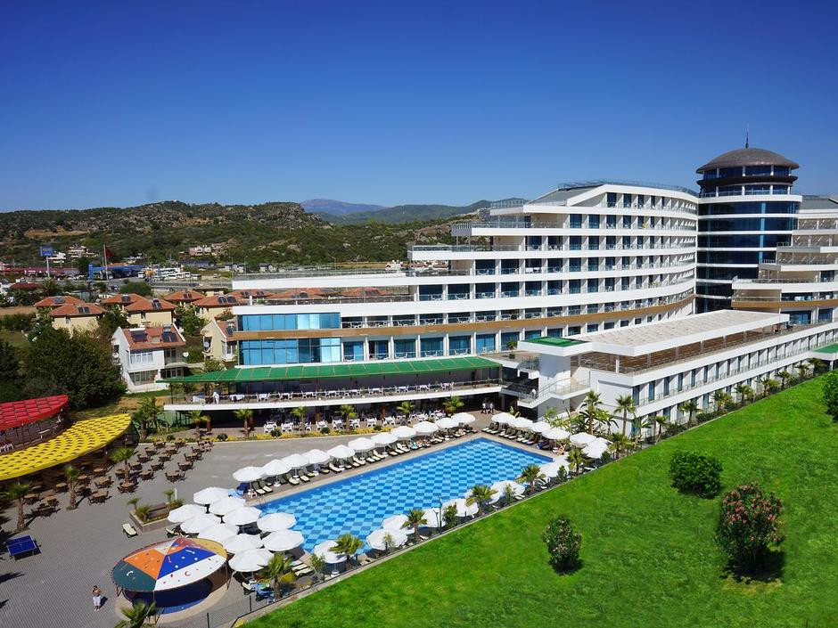 RAYMAR RESORT & AQUA фото 2