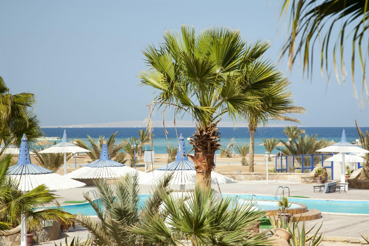 CORAL BEACH HOTEL  HURGHADA (EX. CORAL BEACH ROTANA RESORT) фото 4