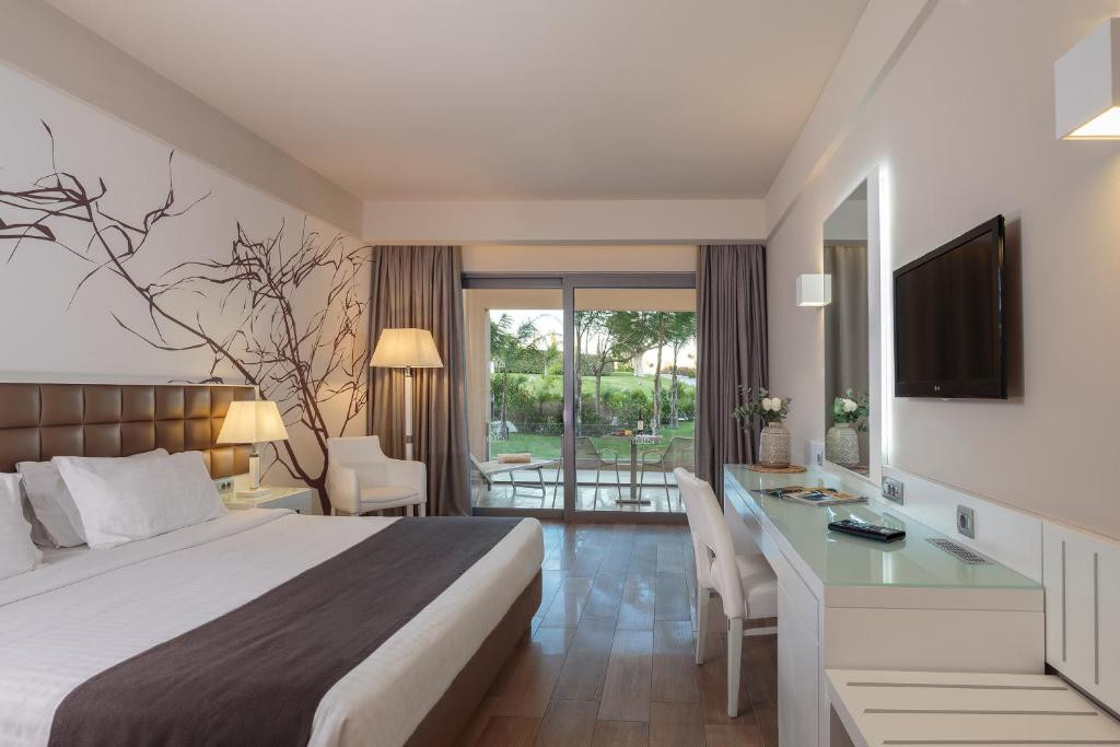 PRINCESS ANDRIANA RESORT & SPA фото 2