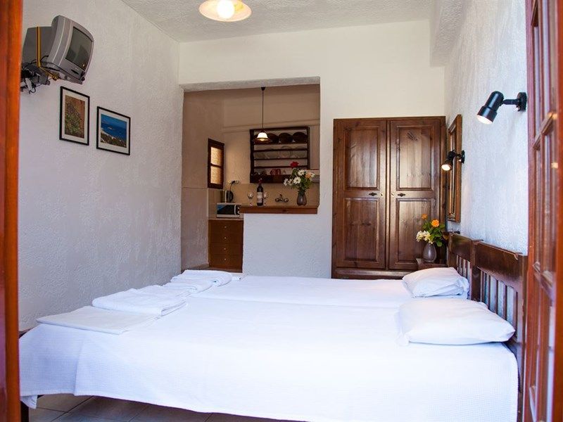 THANIA SEASIDE LUXURY SMOTEL (EX. THANIA STUDIOS APT) фото 7
