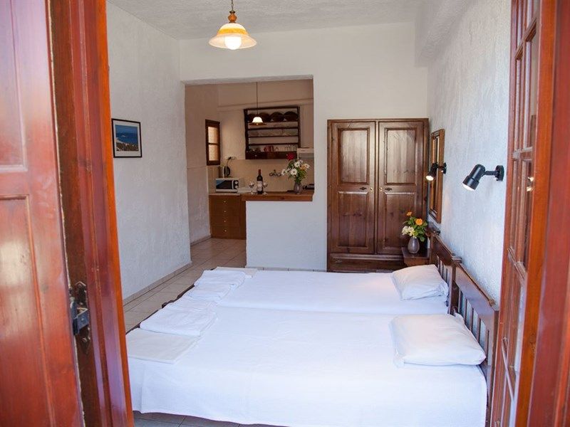 THANIA SEASIDE LUXURY SMOTEL (EX. THANIA STUDIOS APT) фото 8