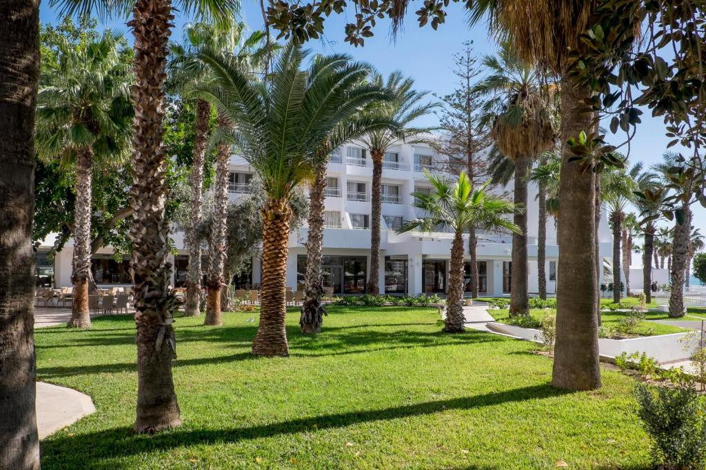 NOVOSTAR BEL AZUR THALASSA & BUNGALOWS фото 5
