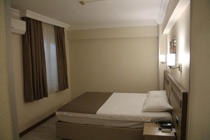 GOLD HOTEL LALELI фото 4