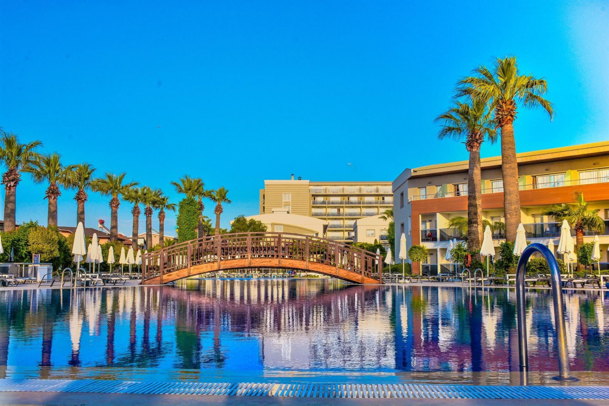 PALM WINGS KUSADASI BEACH RESORT фото 3