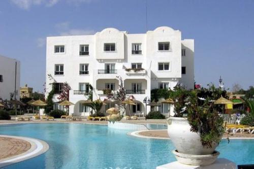 SANDRA CLUB