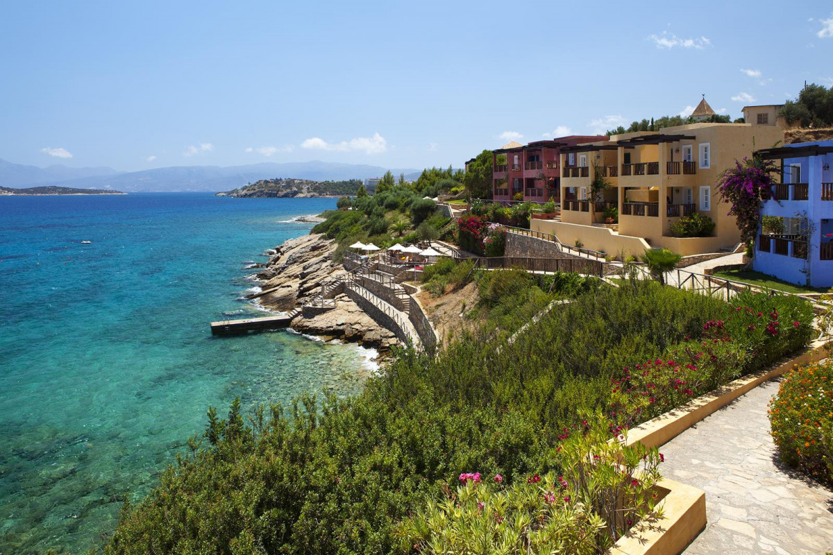CANDIA PARK VILLAGE