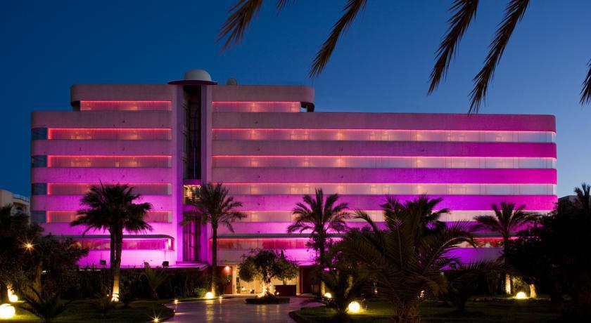 EL PACHA HOTEL