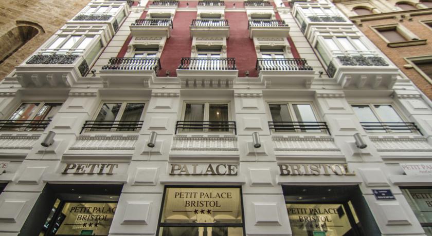 PETIT PALACE BRISTOL