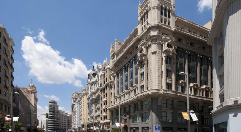 TRYP CIBELES