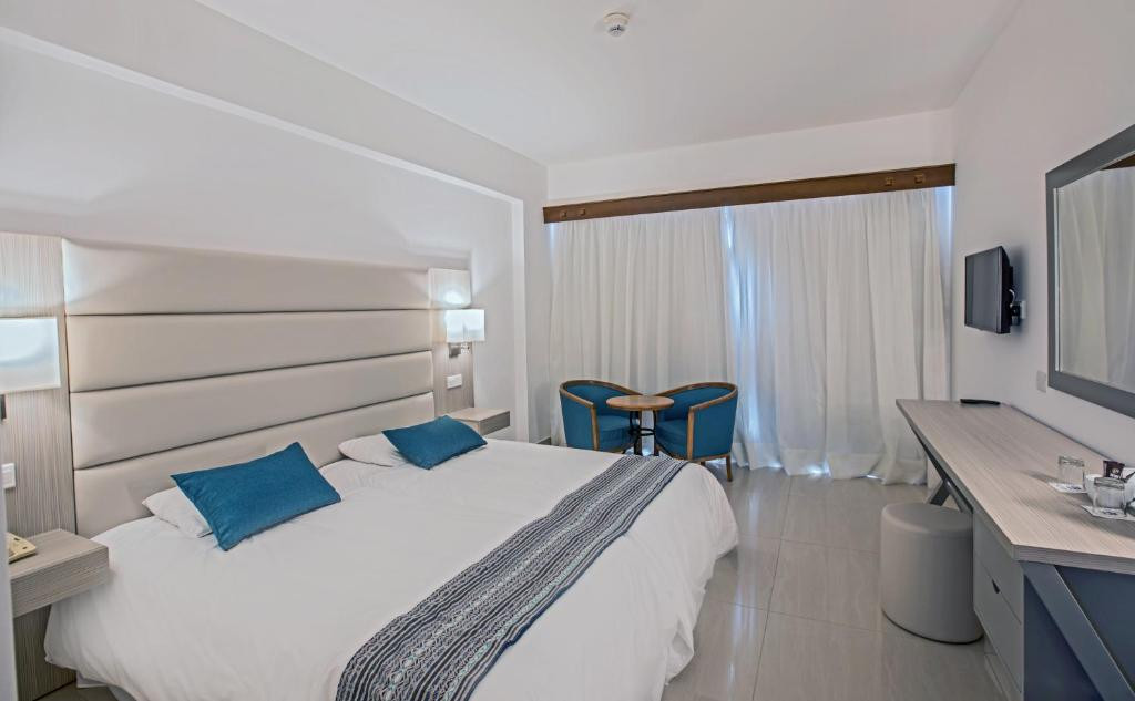 ANMARIA BEACH HOTEL фото 3