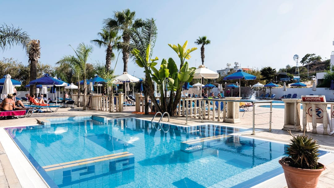 CHRYSTALLA HOTEL