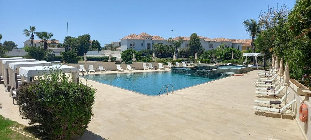 E HOTEL SPA & RESORT
