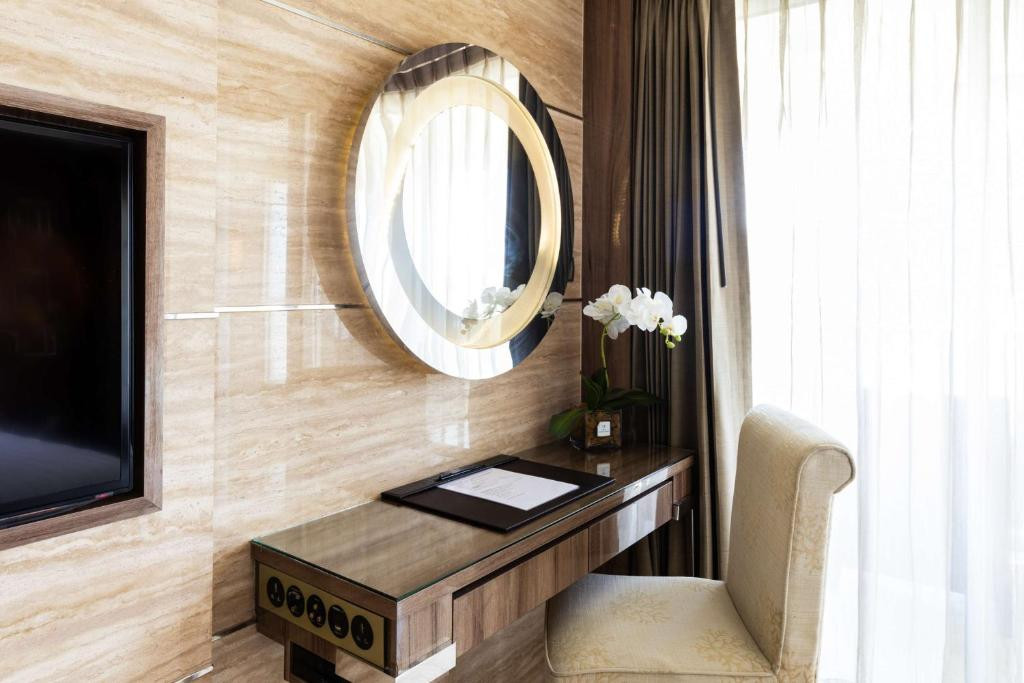 THE SANCTUARY RESORT PATTAYA BW SIGNATURE COLLECTION (EX. THE SANCTUARY PHRATAMNAK PATTAYA HOTEL) фото 6