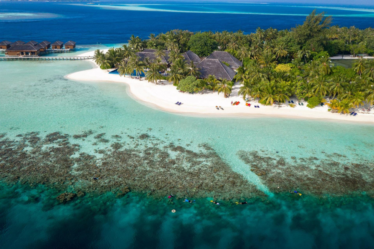 VILAMENDHOO ISLAND RESORT фото 4