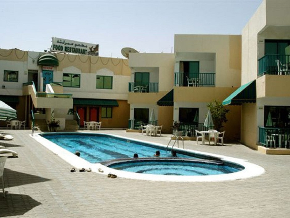 SUMMER LAND HOTEL APARTMENT