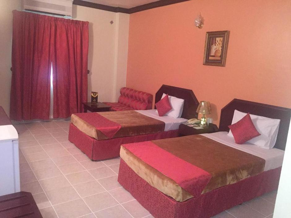 SUMMER LAND HOTEL APARTMENT фото 3