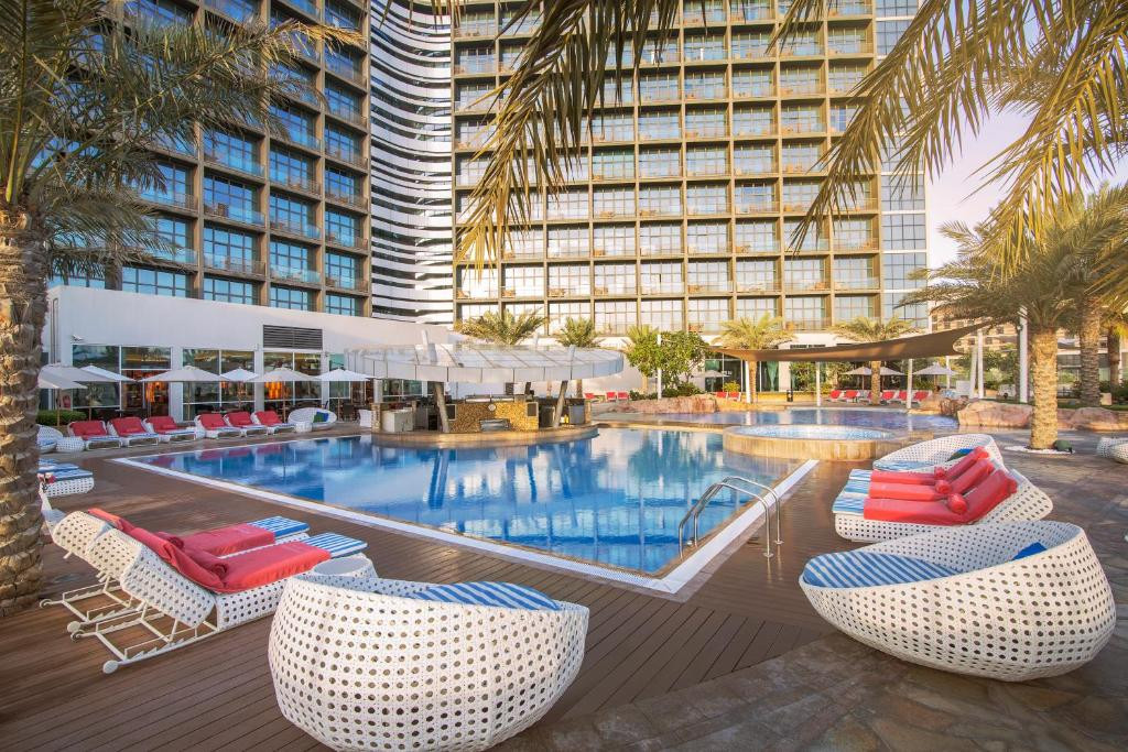YAS PLAZA MARINA (EX. YAS ISLAND ROTANA) фото 4