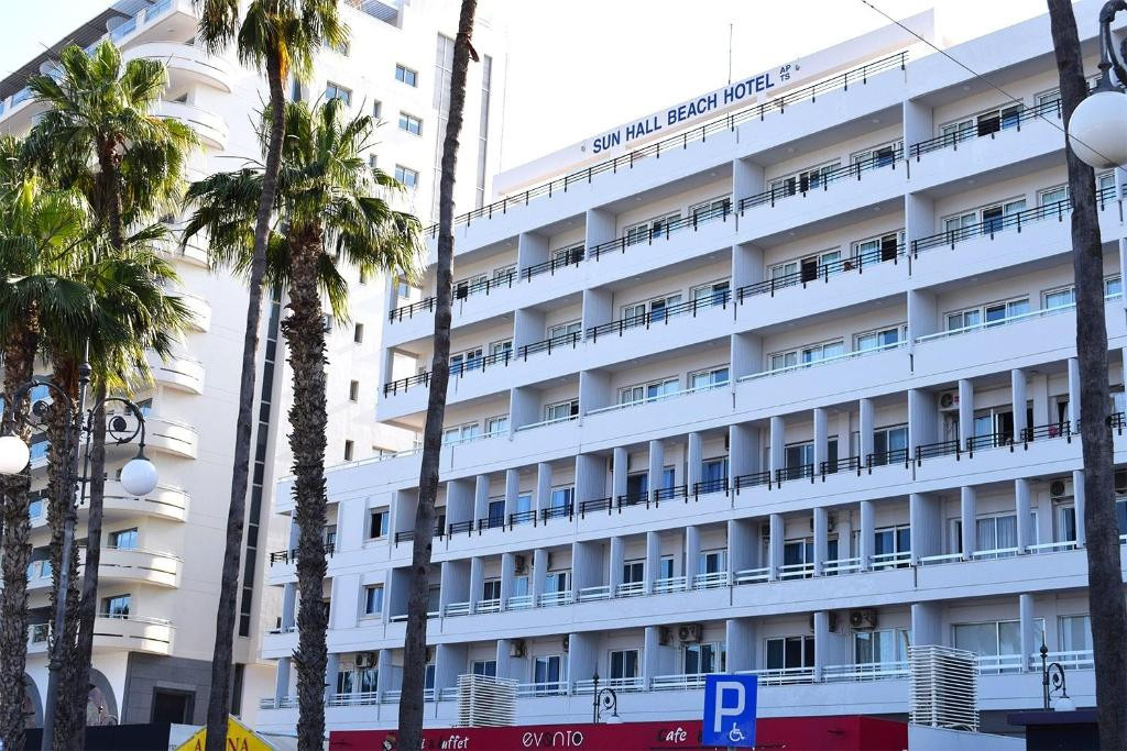 SUN HALL BEACH APT