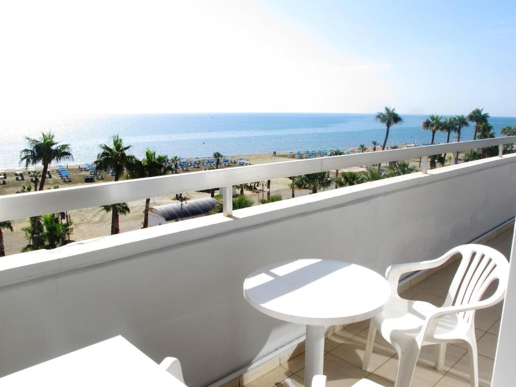SUN HALL BEACH APT фото 6