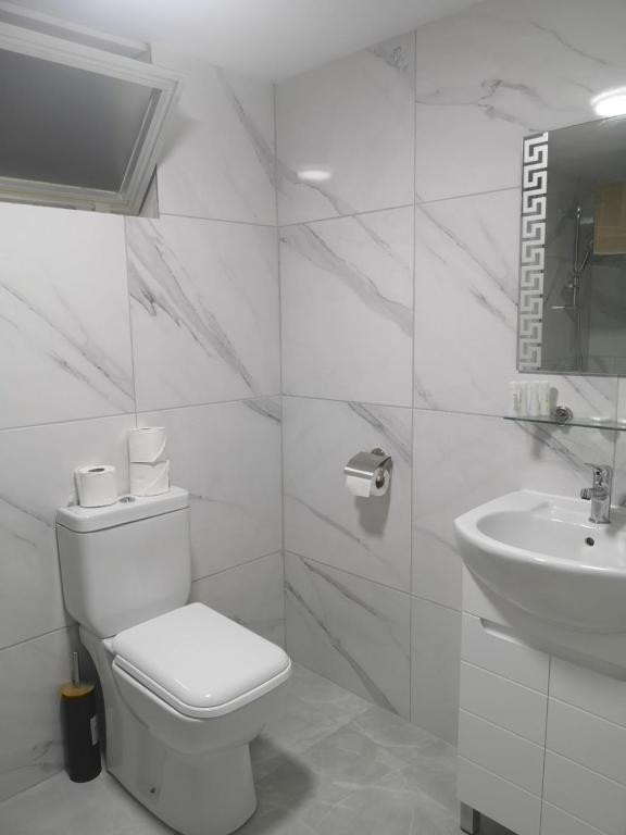SUN HALL BEACH APT фото 8