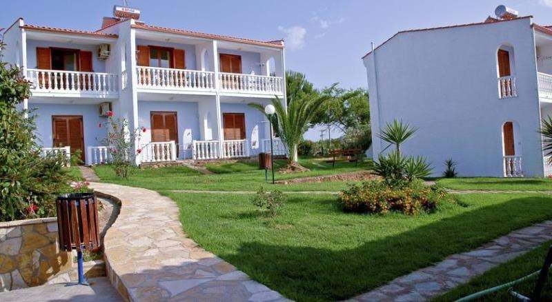 NAVARONE HOTEL