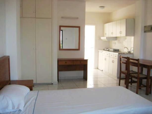 LAWSONIA APT фото 2