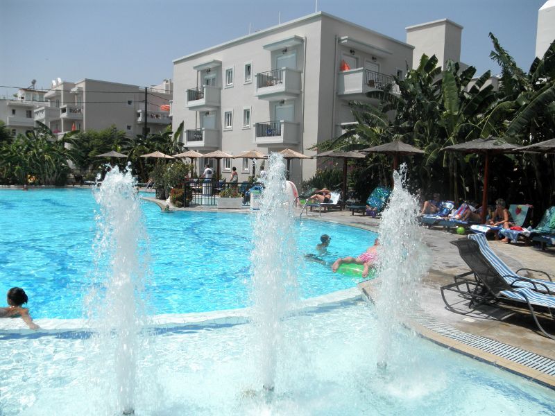 PERIDIS FAMILY RESORT