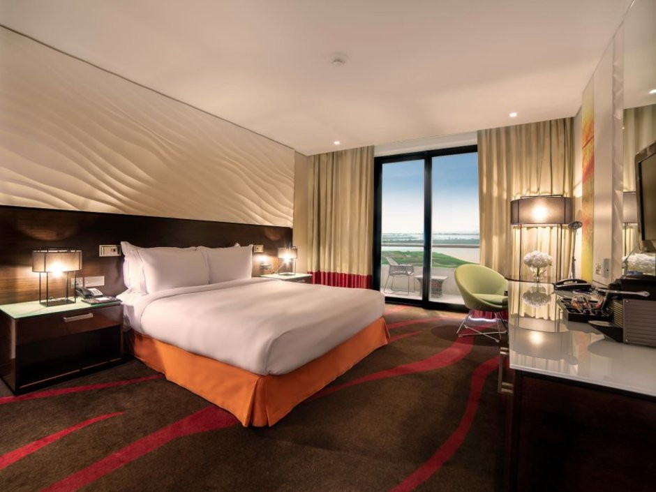 YAS PLAZA BAY BY IHG (EX. PARK INN BY RADISSON ABU DHABI YAS ISLAND) фото 6