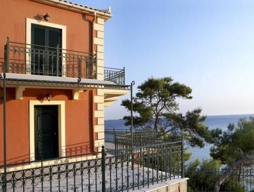 AVRA PRIVATE SUITES фото 6