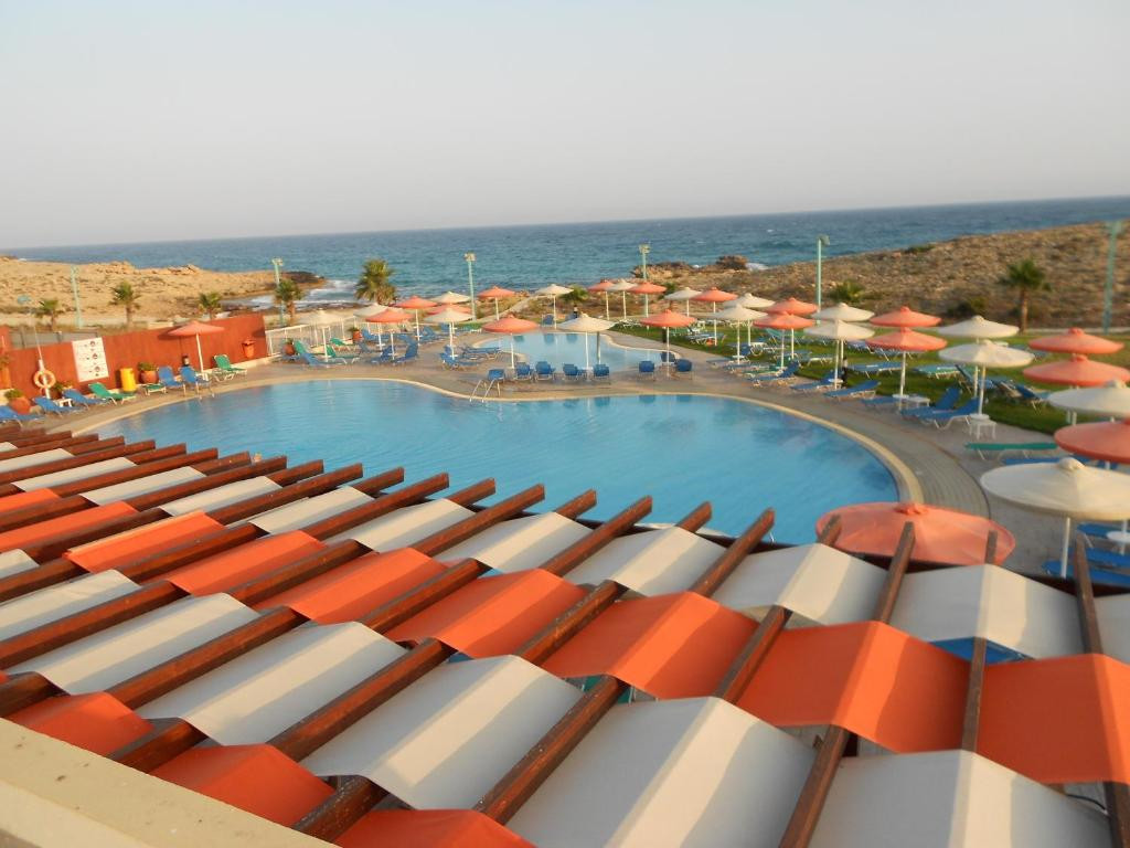 AKTEA BEACH VILLAGE APT фото 4
