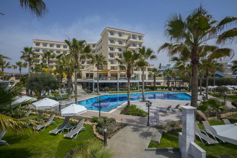 AQUAMARE BEACH HOTEL & SPA