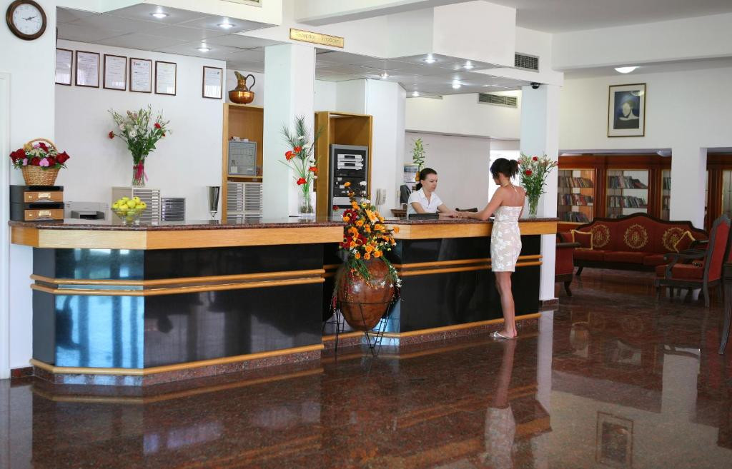 CORALLIA BEACH APTS фото 7