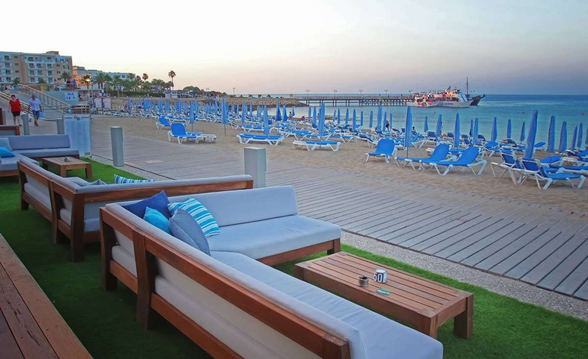 GOLDEN STAR BEACH HOTEL APARTMENTS фото 8