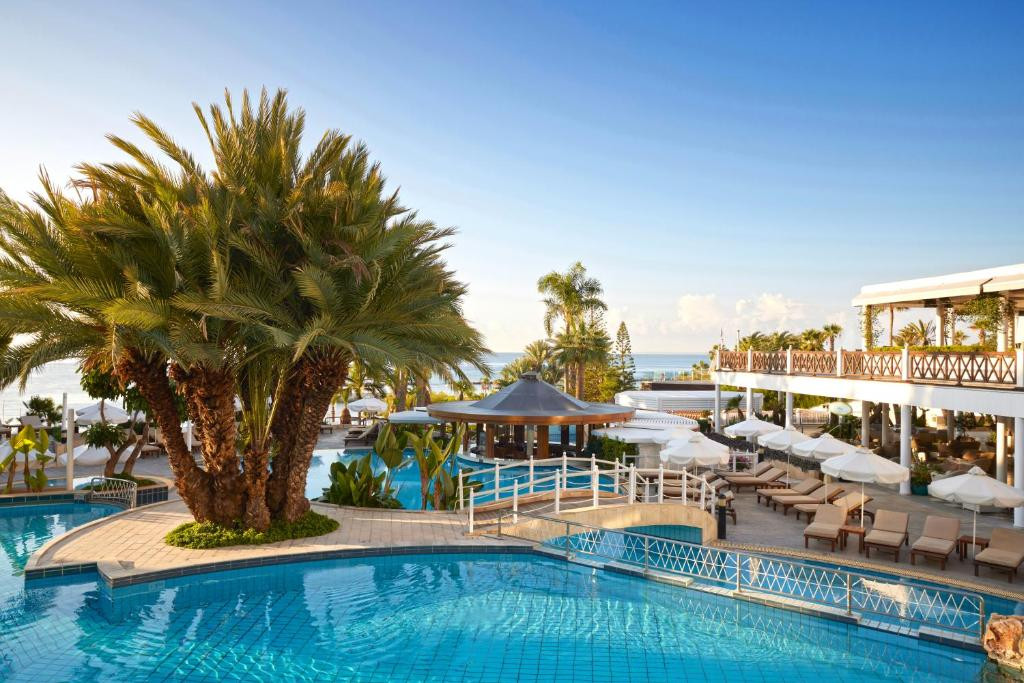MEDITERRANEAN BEACH HOTEL фото 7