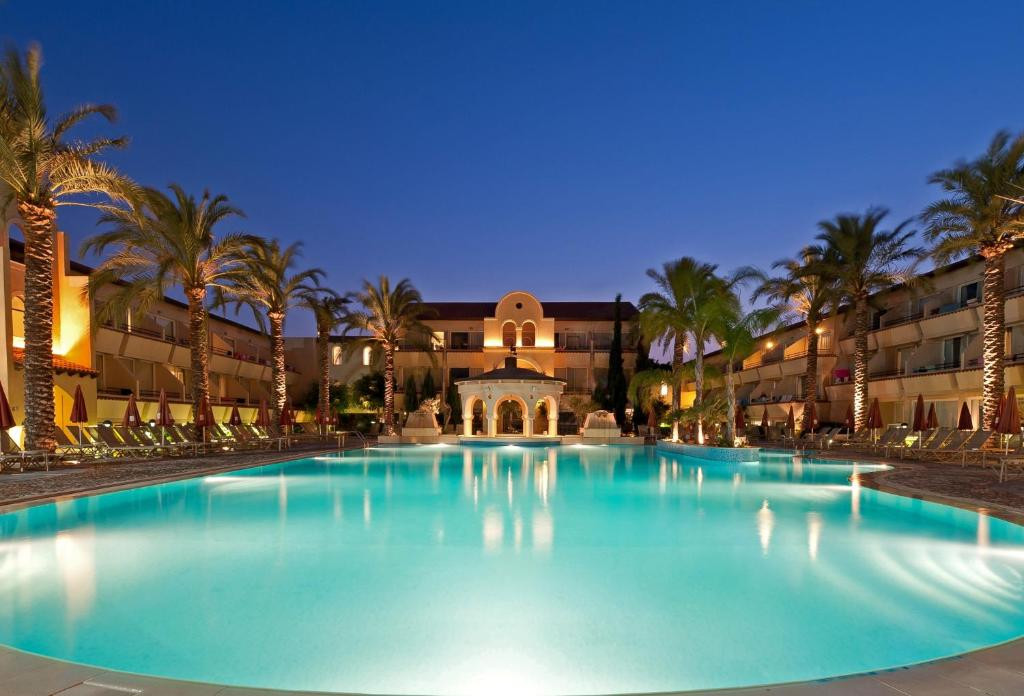 NAPA PLAZA HOTEL ADULTS ONLY 16+